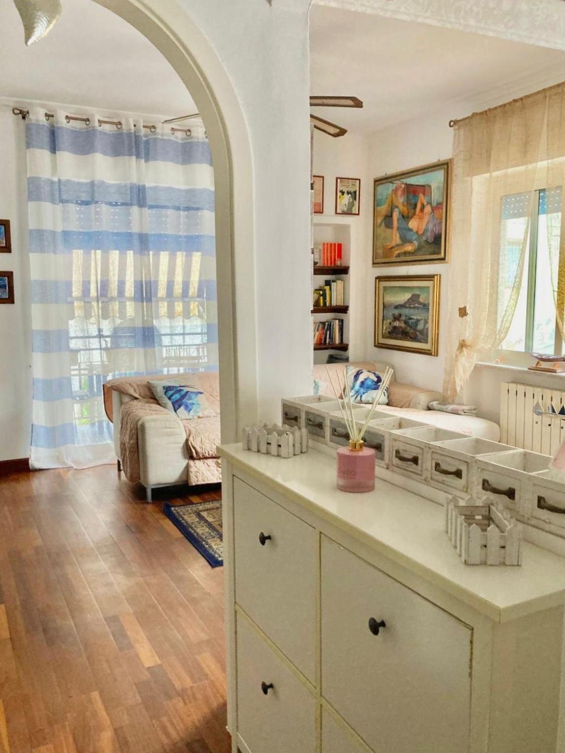 Benito'S Place Apartment Баколи Екстериор снимка